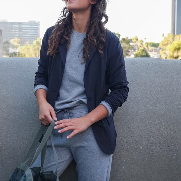 Eddie Bauer Women's Departure Blazer in Atlantic Blue, Size 12 - Picture 1 of 13